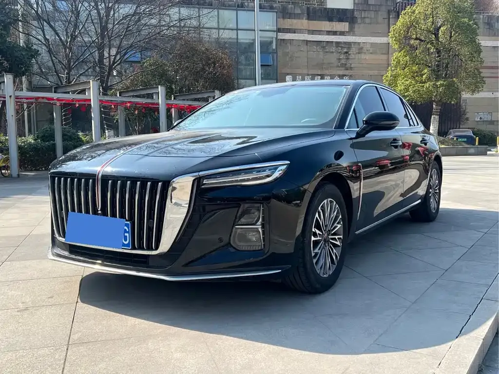 Hongqi H5 — фото 1
