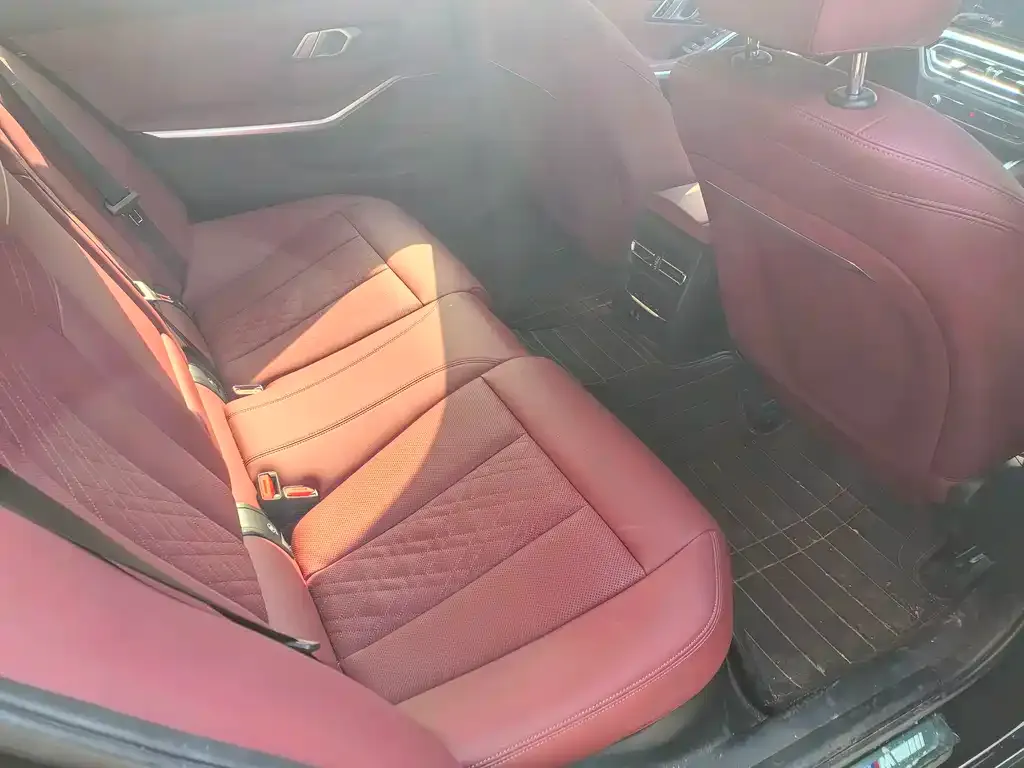 BMW 3 Series 2023 из CN, фото 5
