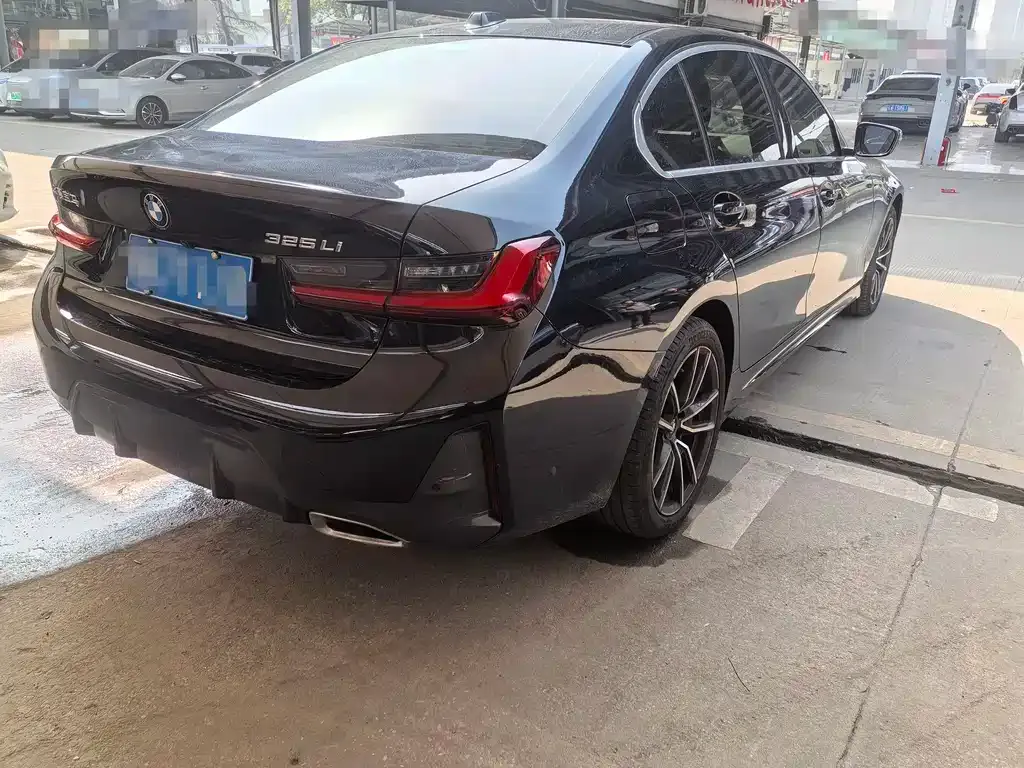 BMW 3 Series 2023 из CN, фото 3