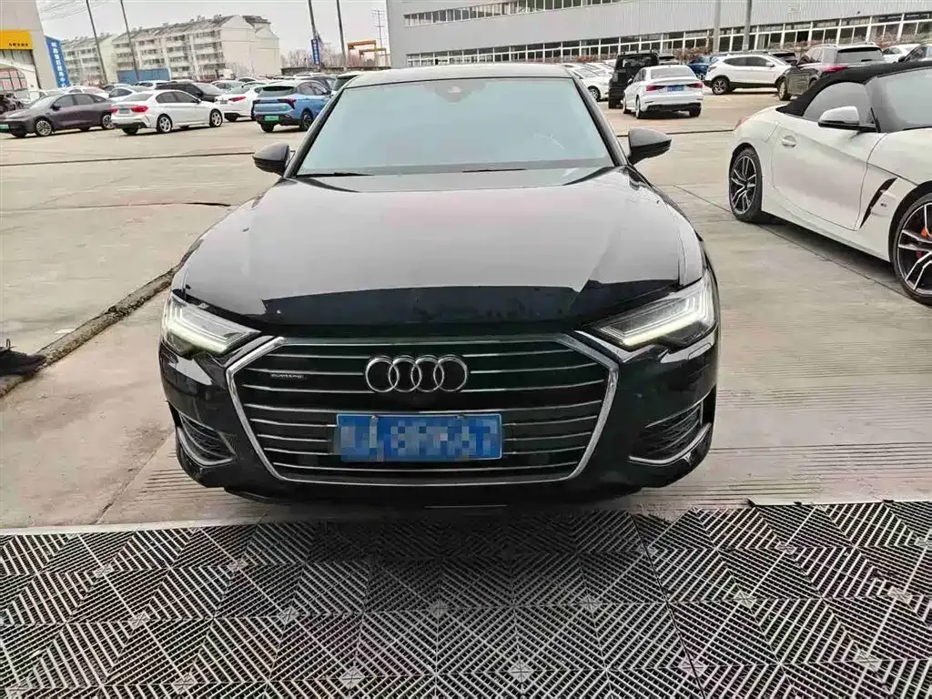 Audi A6L 2021 из CN, фото 1
