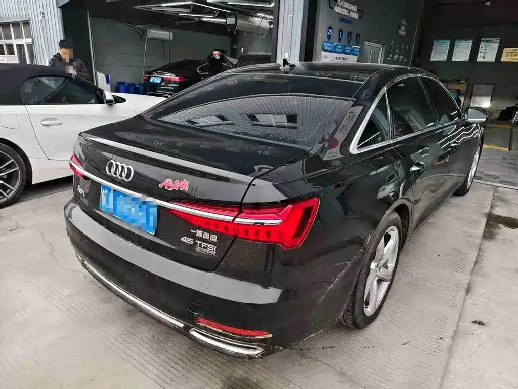 Audi A6L 2021 из CN, фото 9