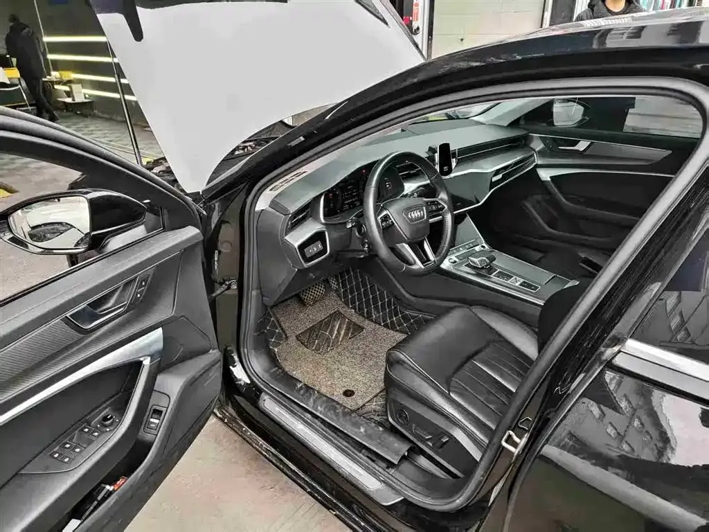 Audi A6L 2021 из CN, фото 7