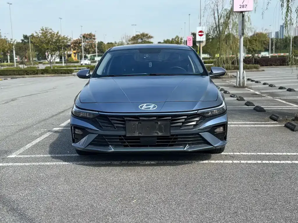 Hyundai Elantra 2023 из CN, фото 5