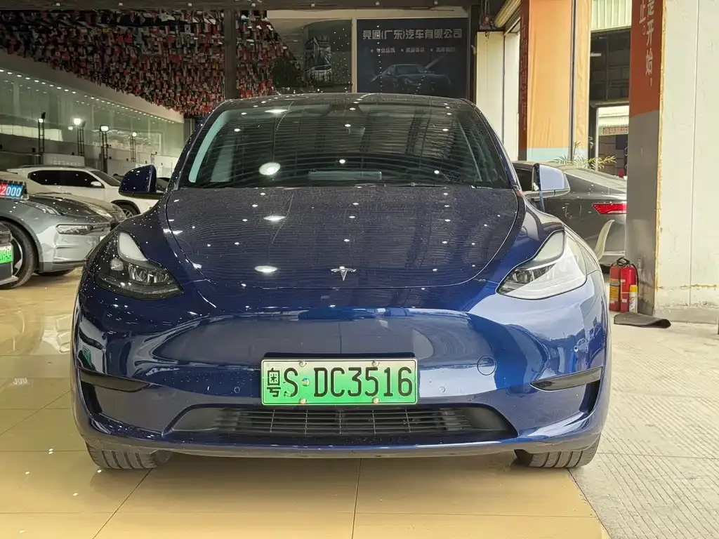 Tesla Model Y — фото 4