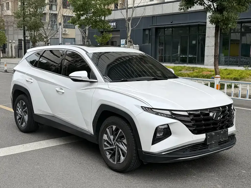 Hyundai Tucson — фото 7