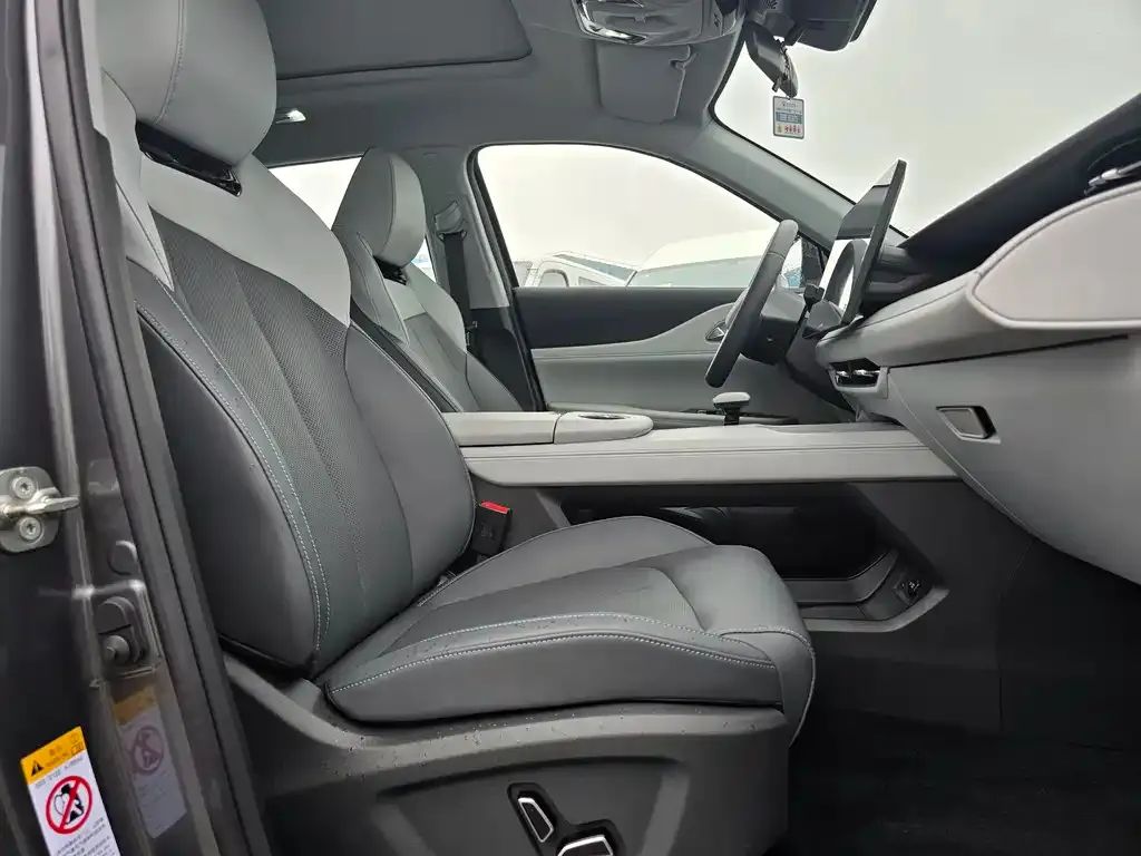 Changan UNI-Z 2024 из CN, фото 4