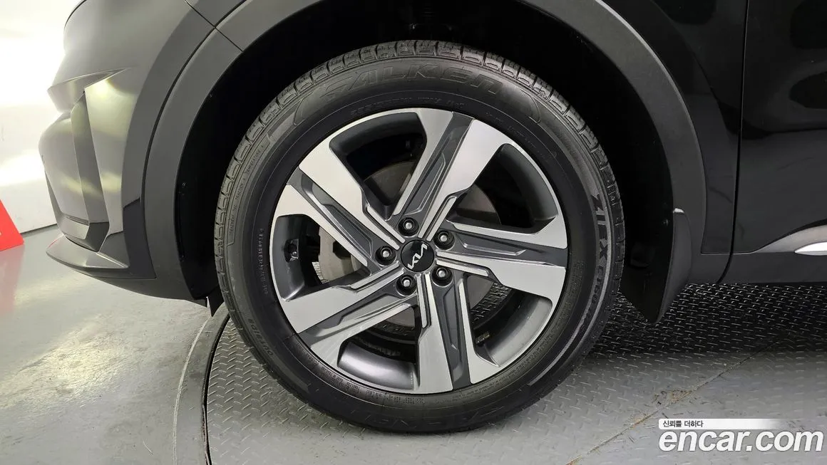 Kia Sorento — фото 5