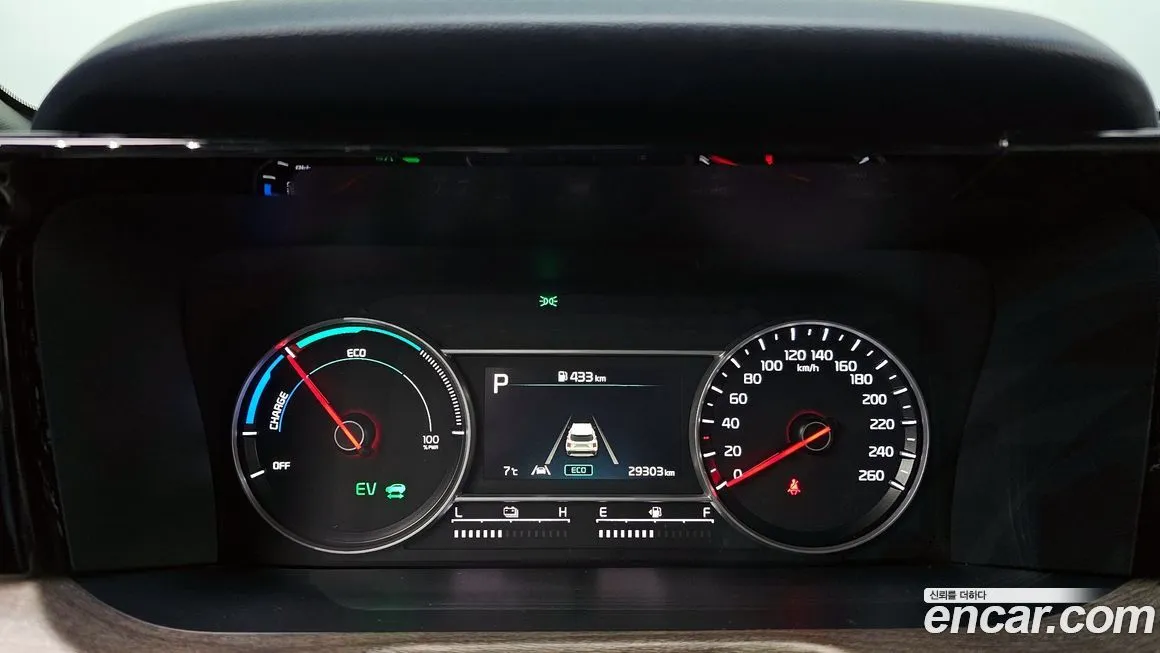 Kia Sorento — фото 6