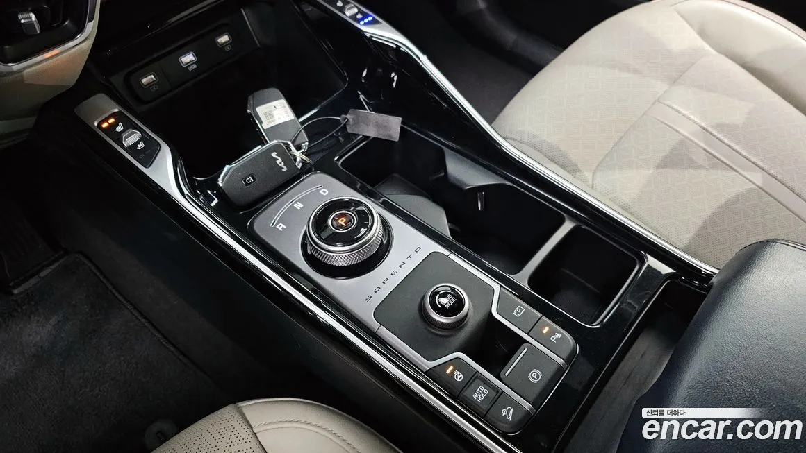 Kia Sorento — фото 10