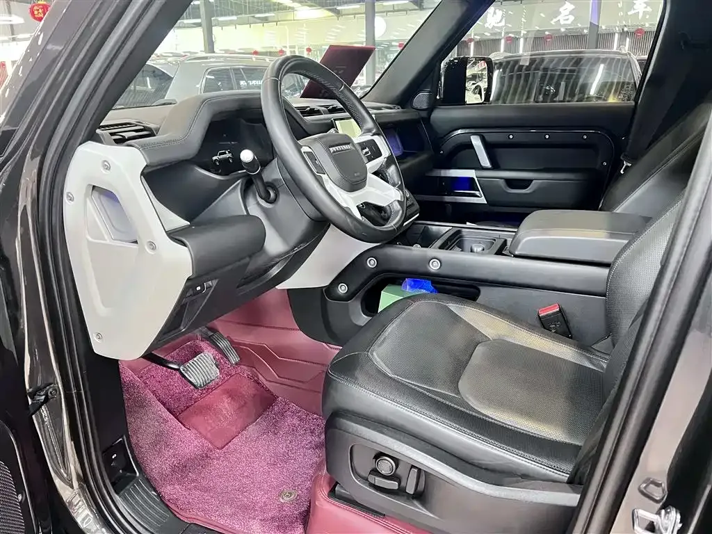Land Rover Defender 2023 из CN, фото 3