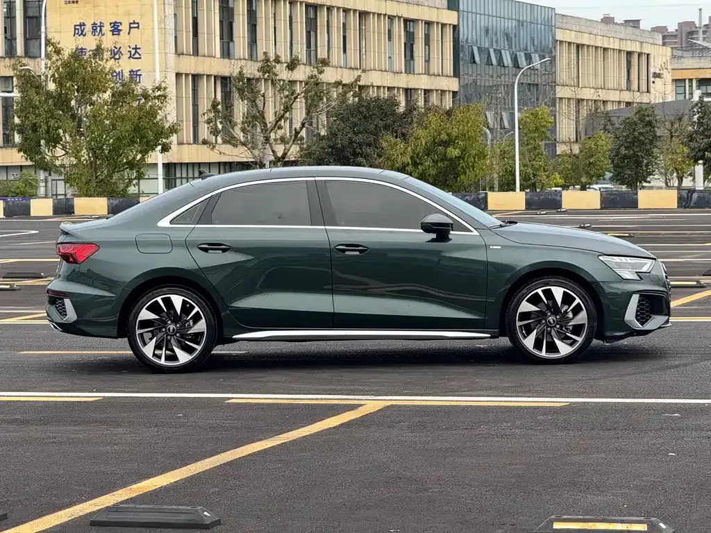 Audi A3 — фото 8