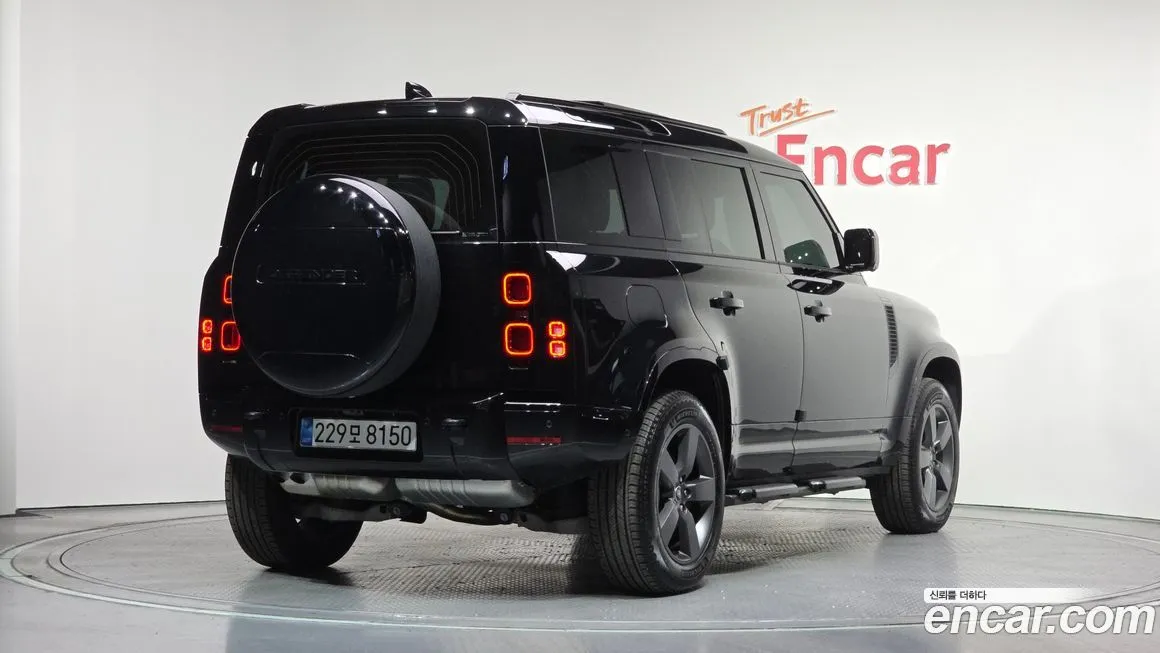 Land Rover Defender 2025 из KR, фото 2