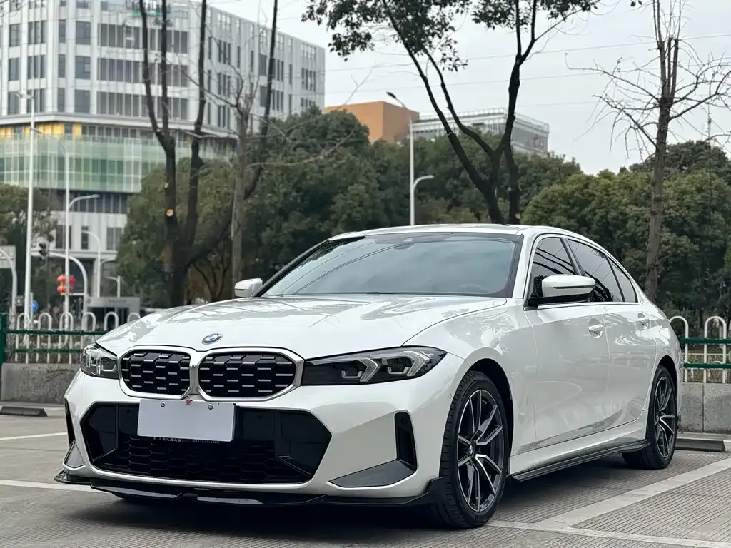 BMW 3 Series — фото 1