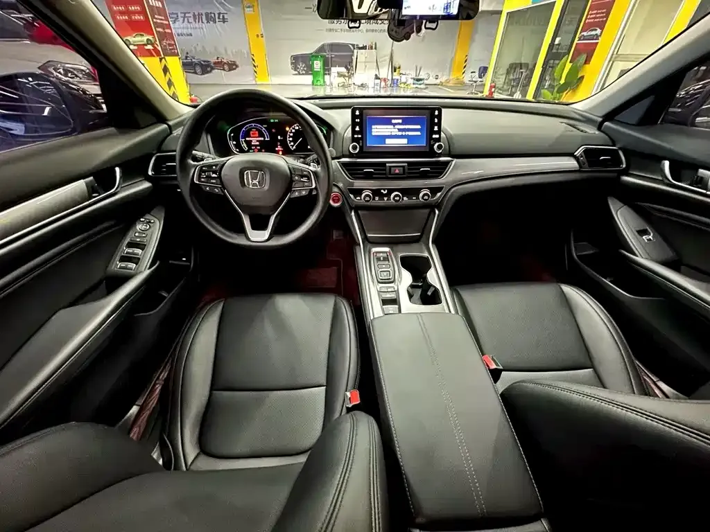 Honda Accord — фото 2