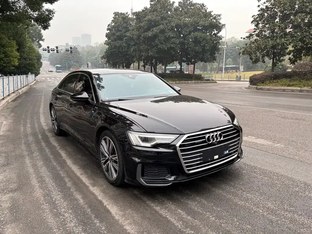 Audi A6L — фото 9