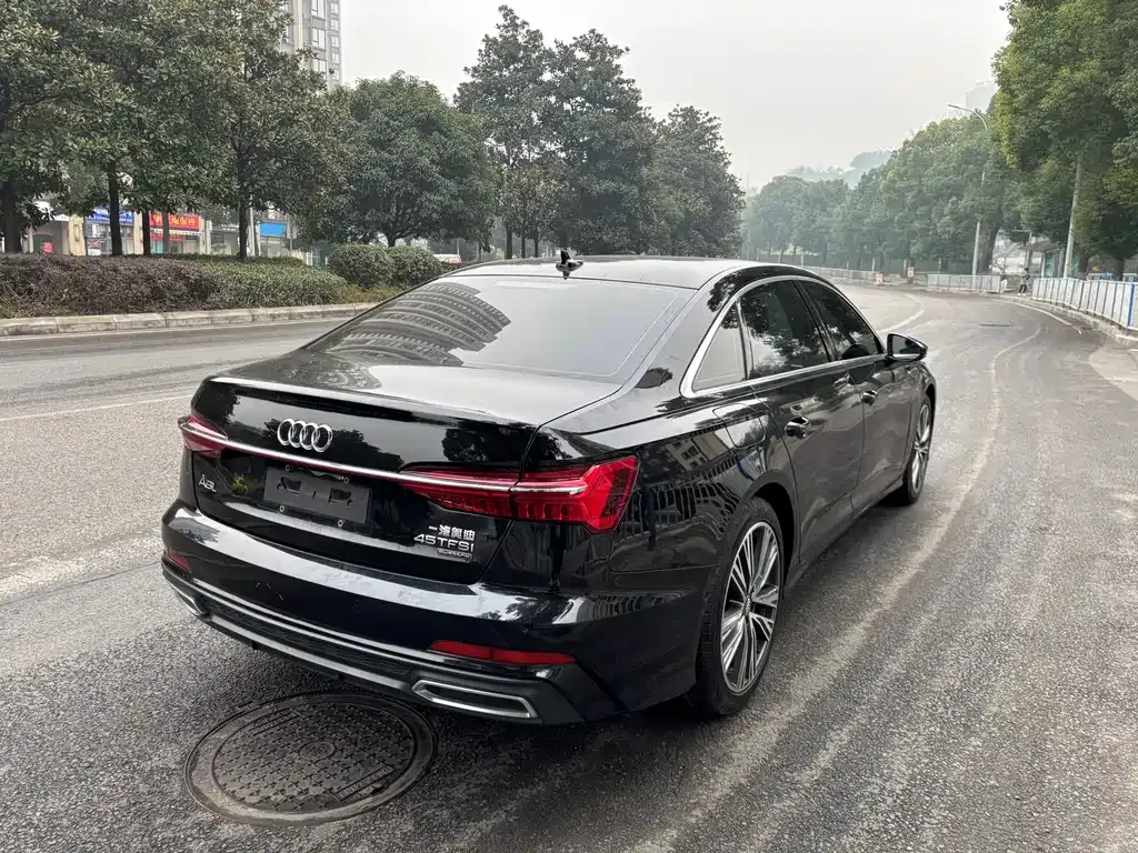 Audi A6L — фото 6