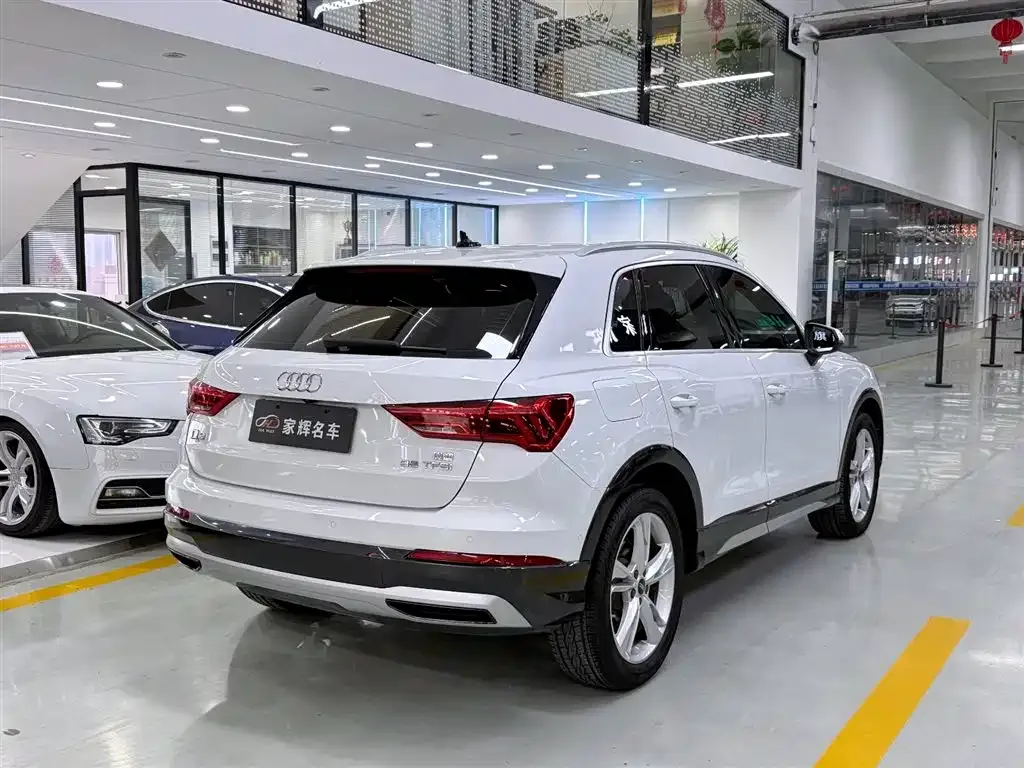 Audi Q3 — фото 4
