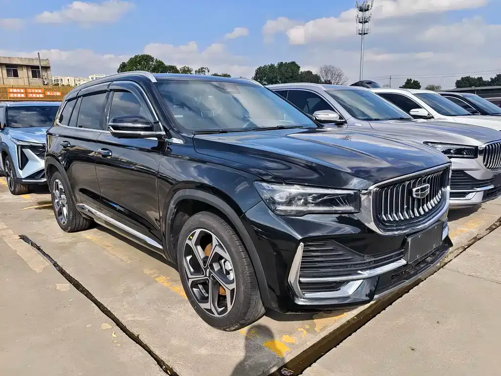 Geely Xingyue L — фото 10