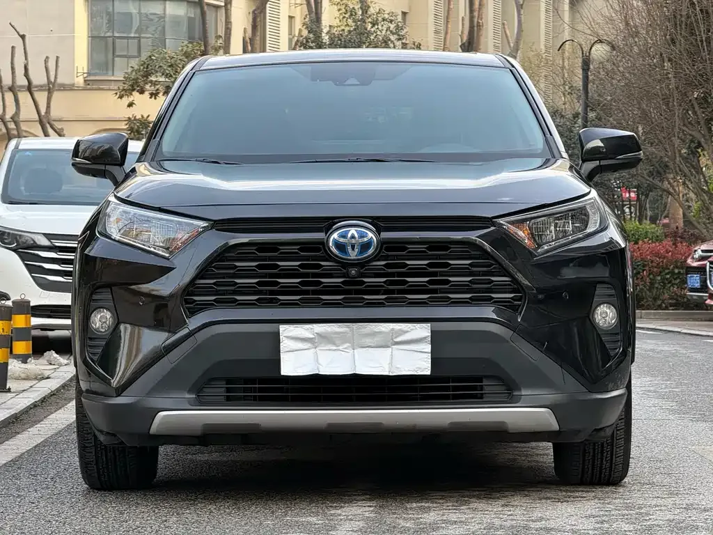Toyota RAV4 2021 из CN, фото 1