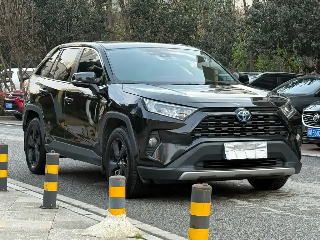 Toyota RAV4 2021 из CN, фото 5