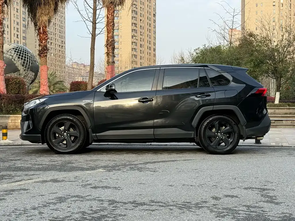 Toyota RAV4 2021 из CN, фото 8