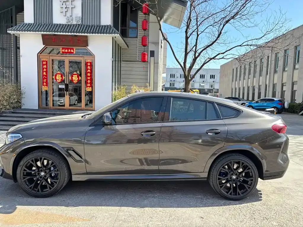 BMW X6 M 2023 из CN, фото 4