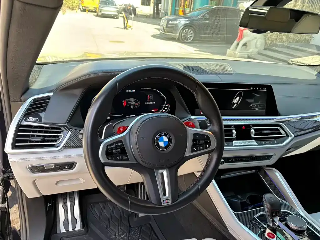 BMW X6 M 2023 из CN, фото 5