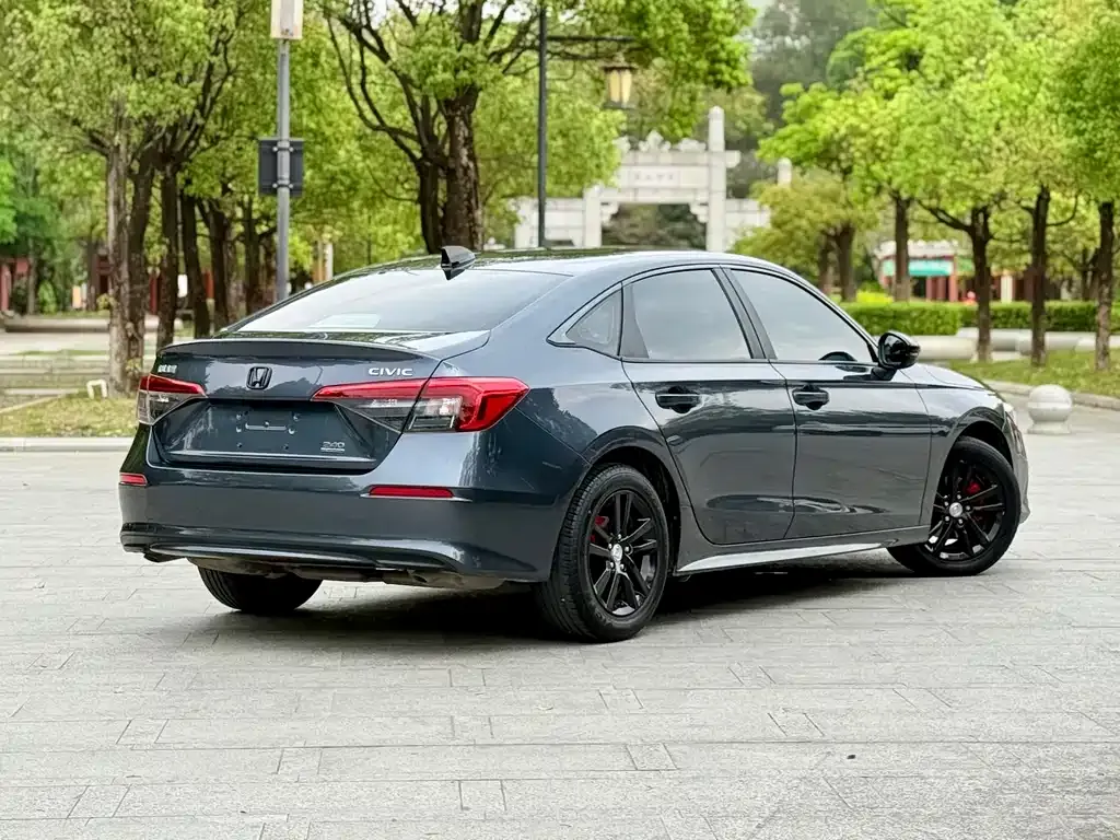 Honda Civic — фото 7
