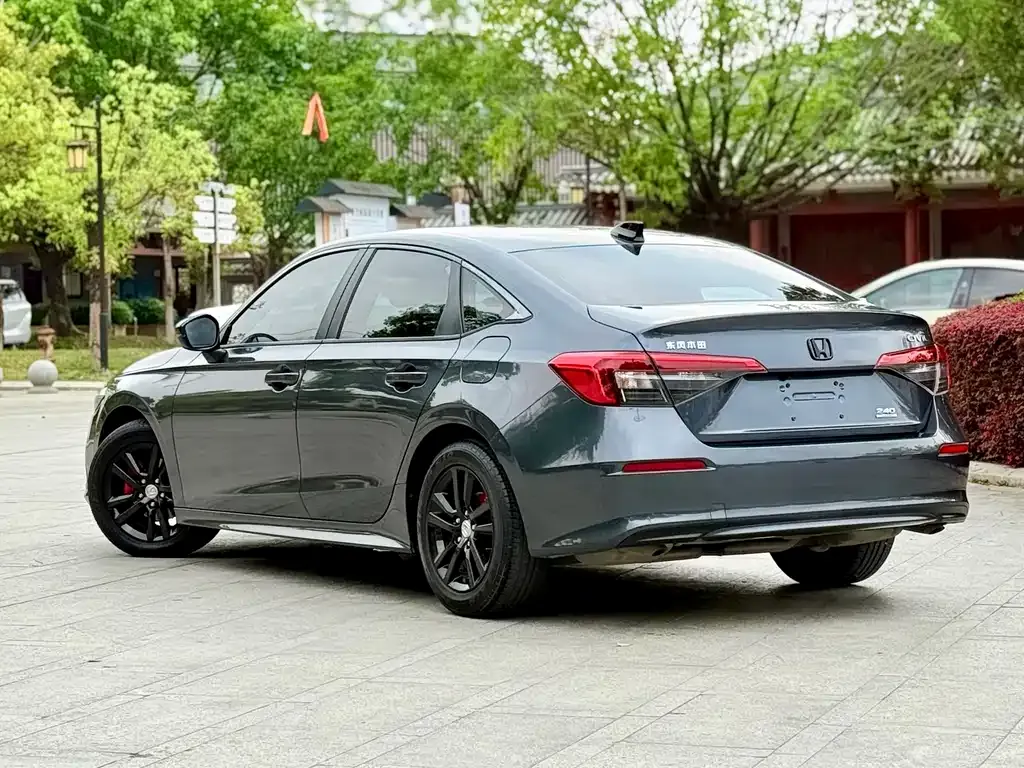 Honda Civic — фото 8
