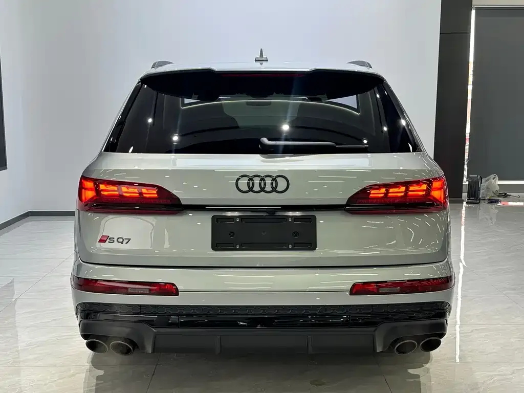 Audi SQ7 — фото 8