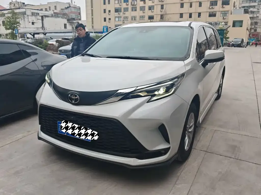 Toyota Granvia 2025 из CN, фото 1