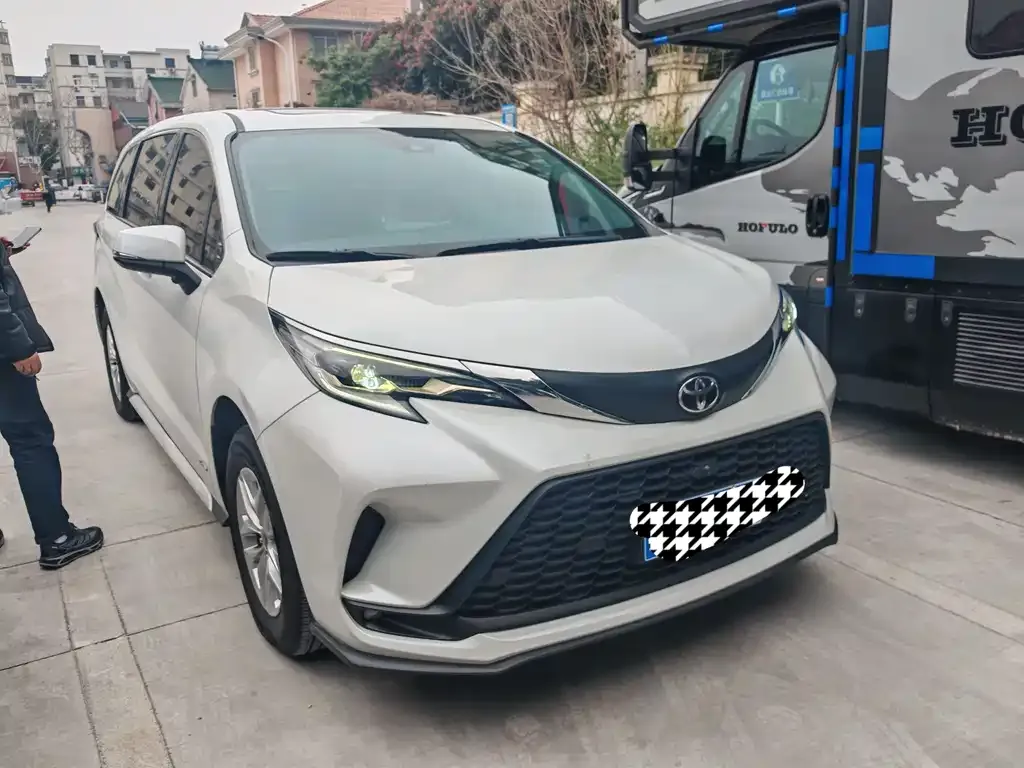 Toyota Granvia 2025 из CN, фото 8