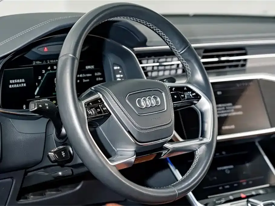 Audi A7L — фото 5