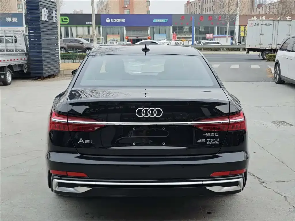 Audi A6L — фото 7