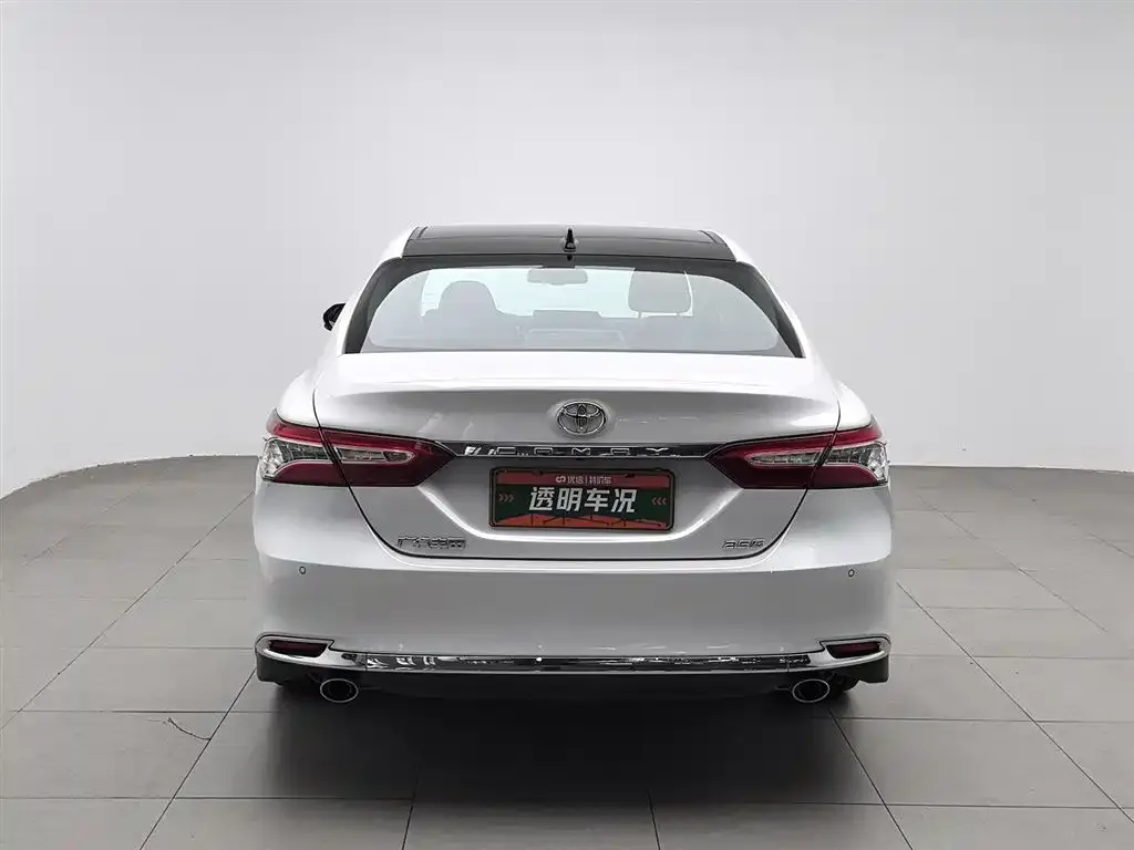 Toyota Camry 2023 из CN, фото 8