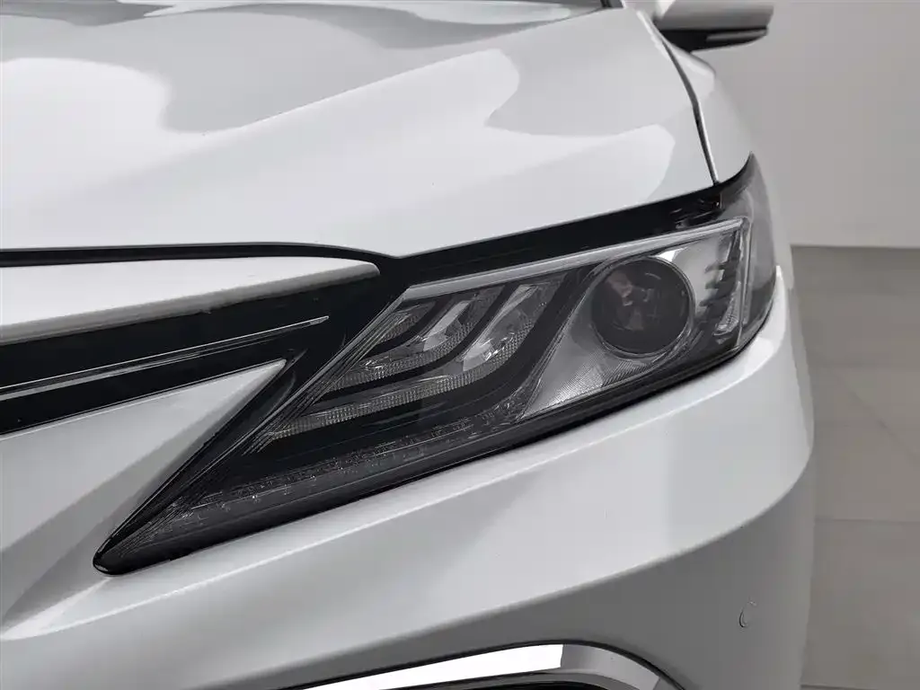 Toyota Camry 2023 из CN, фото 2