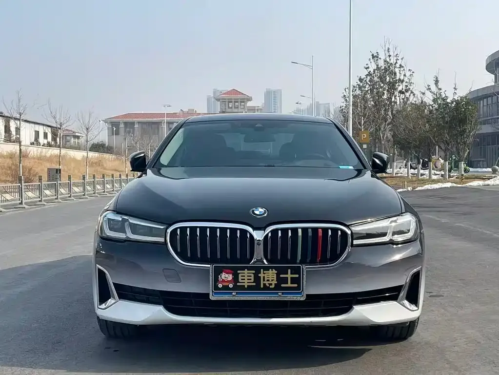 BMW 5 Series — фото 2