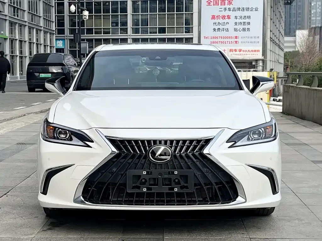 Lexus ES 2024 из CN, фото 1