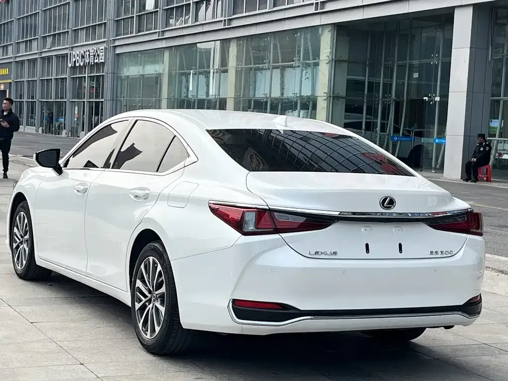 Lexus ES 2024 из CN, фото 6