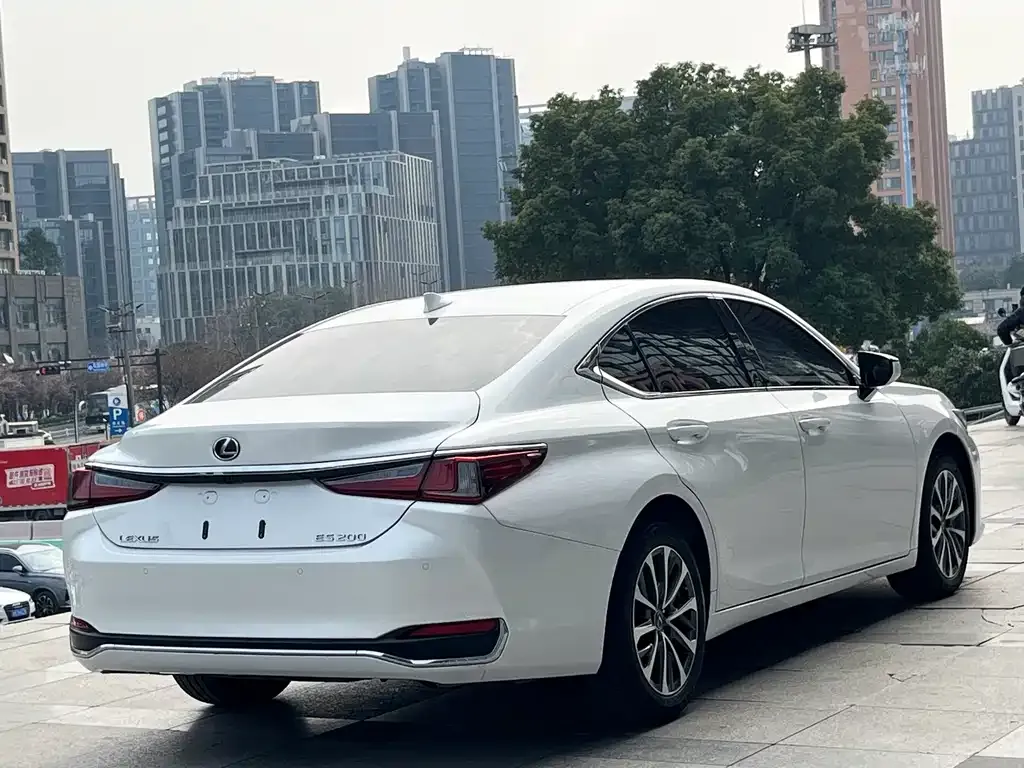 Lexus ES 2024 из CN, фото 4