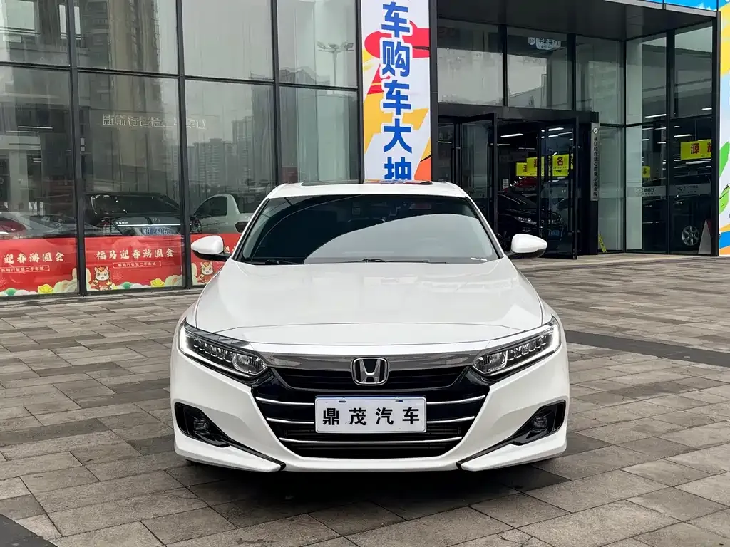 Honda Accord — фото 7