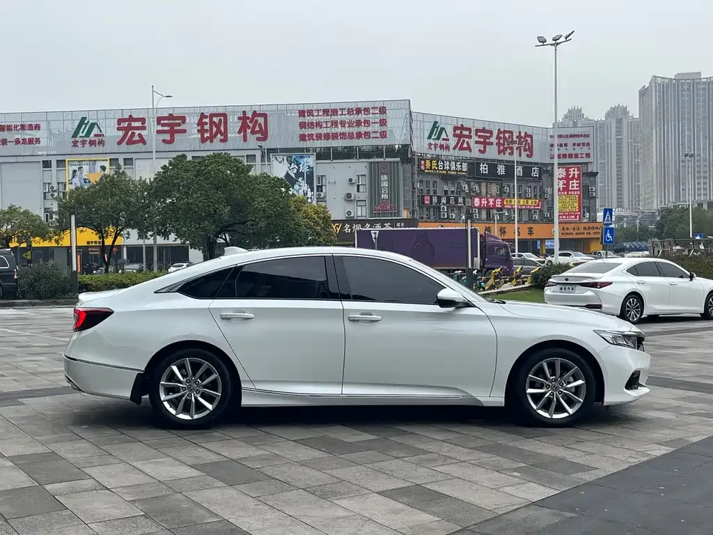 Honda Accord — фото 2
