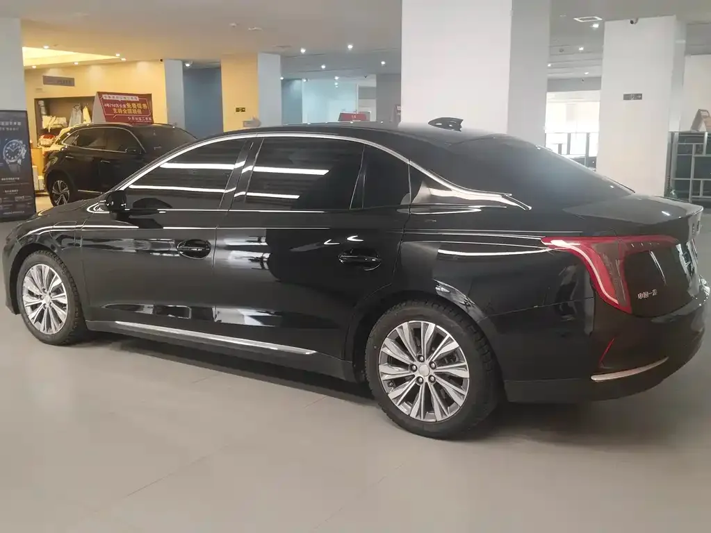 Hongqi E-QM5 — фото 3