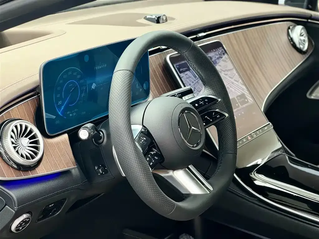 Mercedes-Benz EQE 2025 из CN, фото 2