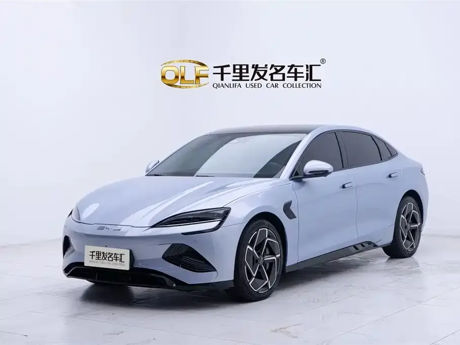 BYD Seal — фото 1