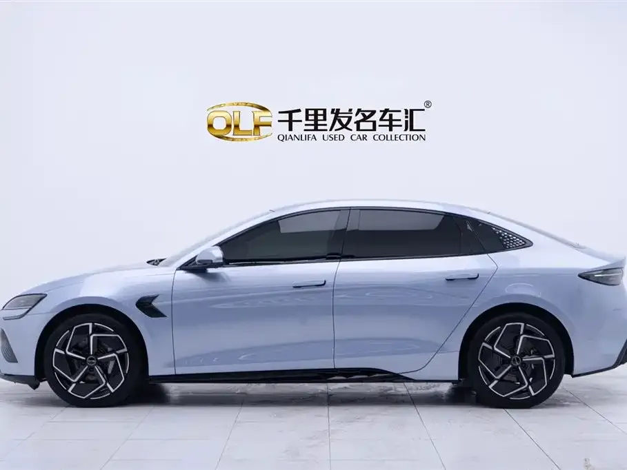 BYD Seal — фото 8