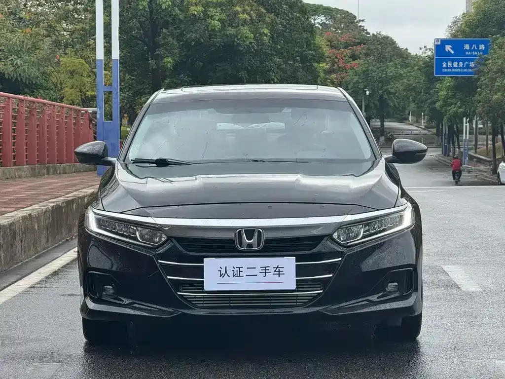 Honda Accord — фото 7