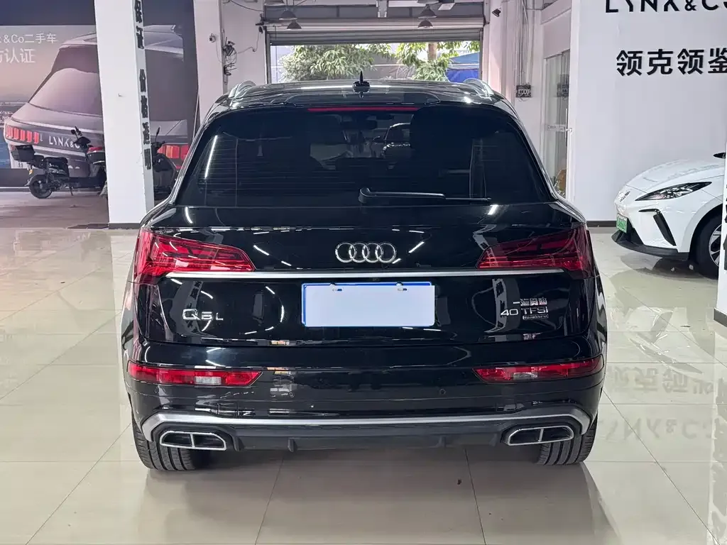Audi Q5L 2022 из CN, фото 3