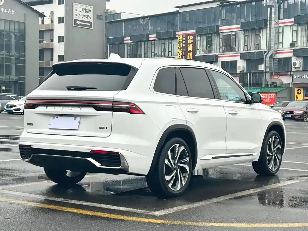 Geely Xingyue L — фото 6