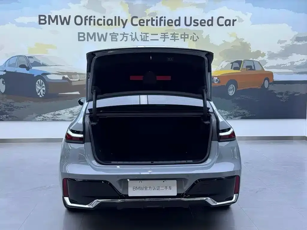 BMW i7 — фото 3